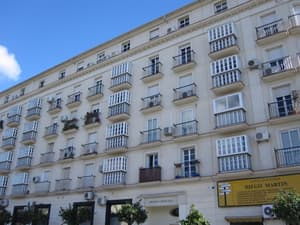 thumbnail: Front of property