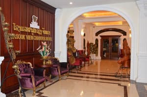 thumbnail: Interior detail