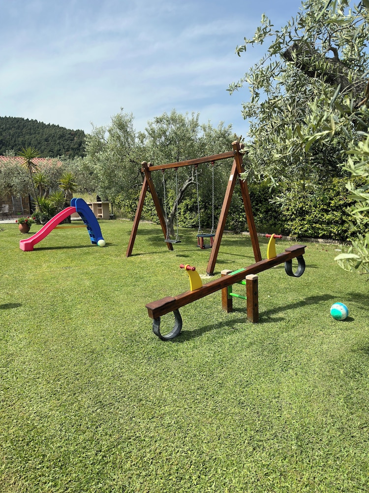 Children's play area - outdoor