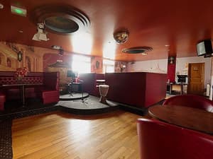 thumbnail: Bar (on property)