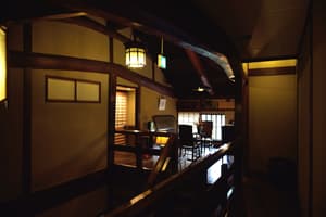 thumbnail: Hallway