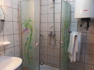 thumbnail: Bathroom shower