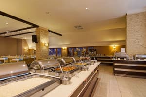 thumbnail: Restaurant