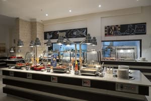 thumbnail: Restaurant