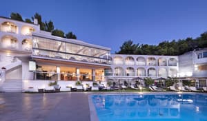 thumbnail: Outdoor pool