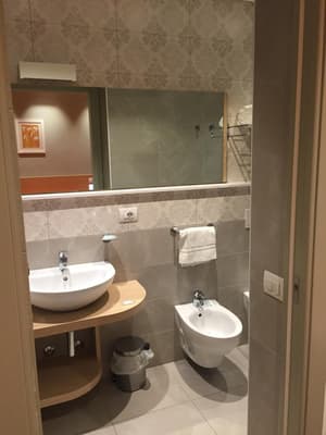 thumbnail: Bathroom
