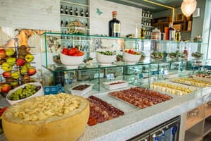 thumbnail: Breakfast buffet