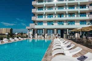 thumbnail: Outdoor pool
