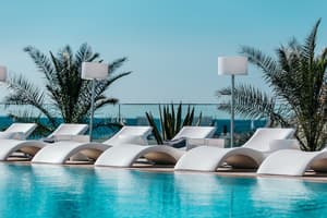 thumbnail: Outdoor pool