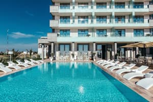 thumbnail: Outdoor pool