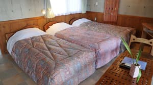 thumbnail: Front of property