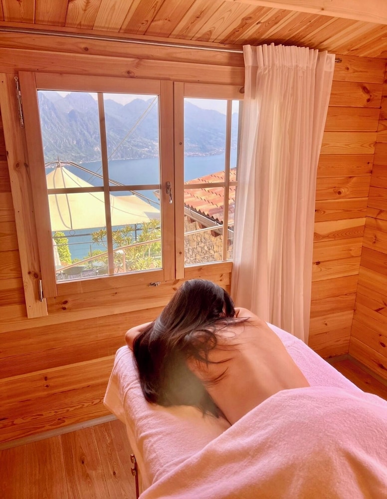 Massage in accommodation