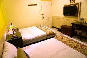 thumbnail: Room