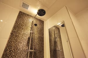 thumbnail: Bathroom shower
