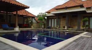 thumbnail: Pool