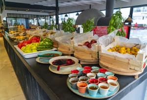 thumbnail: Breakfast area