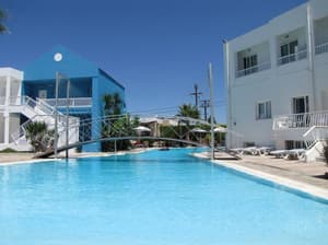 thumbnail: Outdoor pool