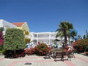 thumbnail: Exterior