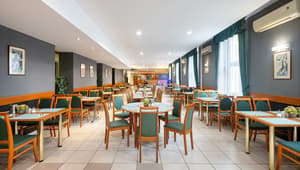 thumbnail: Restaurant