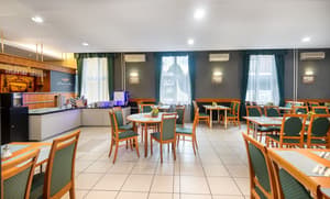 thumbnail: Restaurant