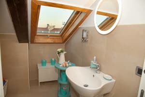 thumbnail: Bathroom sink