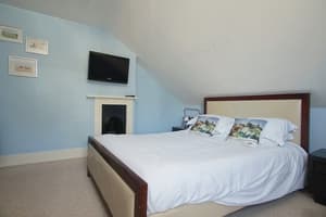 thumbnail: Rooms