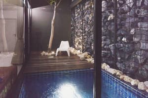 thumbnail: Jetted tub