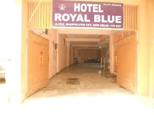 thumbnail: Property entrance
