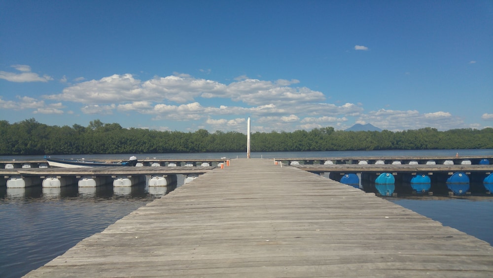 Dock