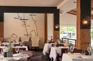 thumbnail: Restaurant