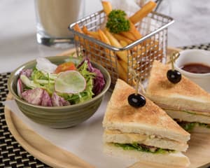 thumbnail: Restaurant