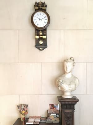 thumbnail: Interior entrance