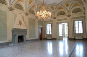 thumbnail: Interior