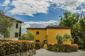 thumbnail: Exterior