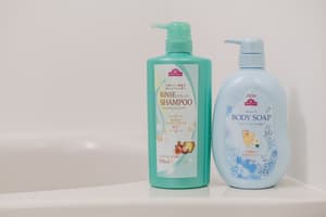 thumbnail: Bathroom amenities
