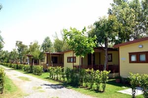 thumbnail: Exterior