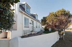 thumbnail: Exterior