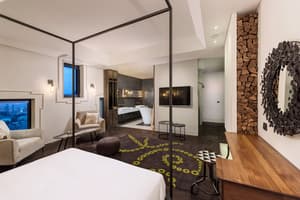 thumbnail: Room