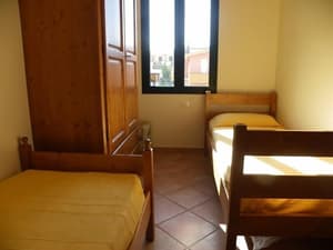 thumbnail: In-room dining