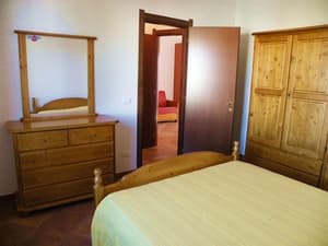 thumbnail: In-room dining