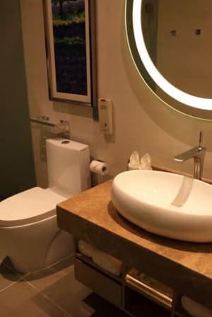 thumbnail: Bathroom