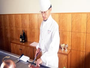 thumbnail: Restaurant