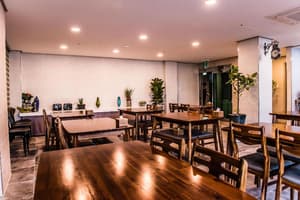 thumbnail: Restaurant
