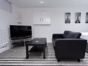 thumbnail: Lounge
