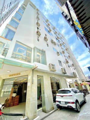 thumbnail: Exterior