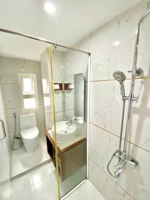 thumbnail: Bathroom