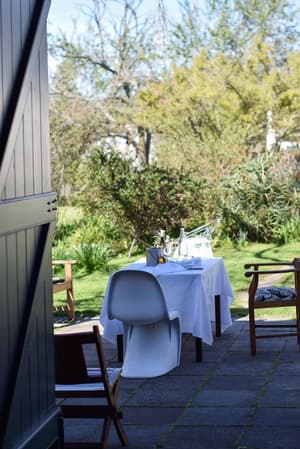 thumbnail: Outdoor dining