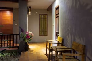 thumbnail: Interior