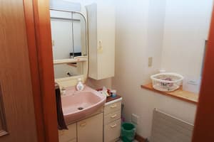 thumbnail: Bathroom