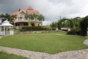 thumbnail: Front of property